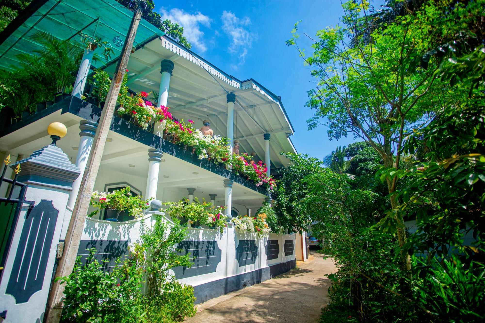 La Villa Unawatuna Extérieur photo